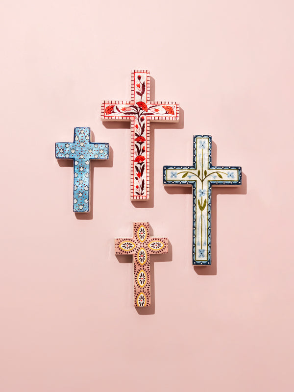 SAMIRA LARGE CROSS PINK FLOWER