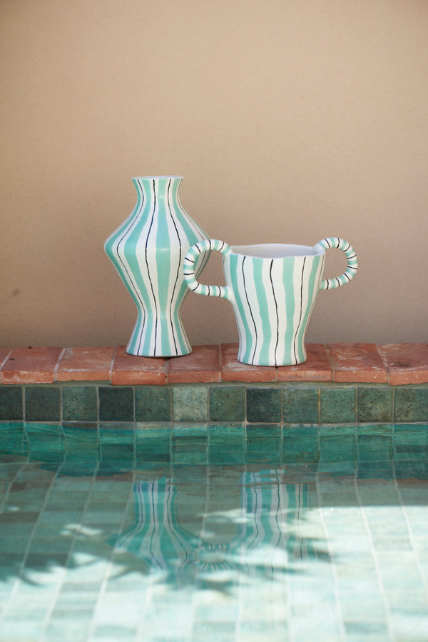 AMALFI GREEN HANDLE VASE